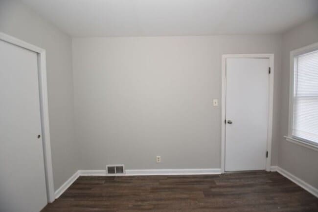 Building Photo - River Park Charming 3 bedroom Single Family Home