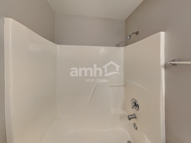 Building Photo - 1907 Arbor Falls Dr