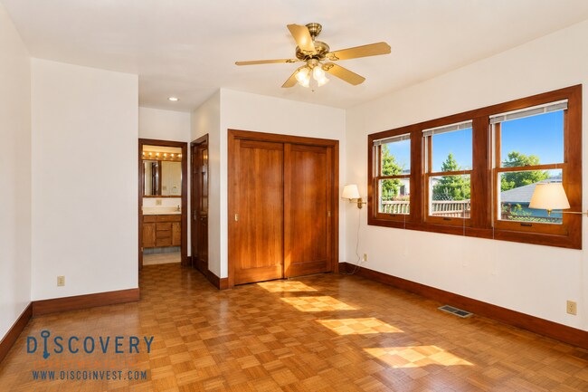 Building Photo - Sophisticated Piedmont Home