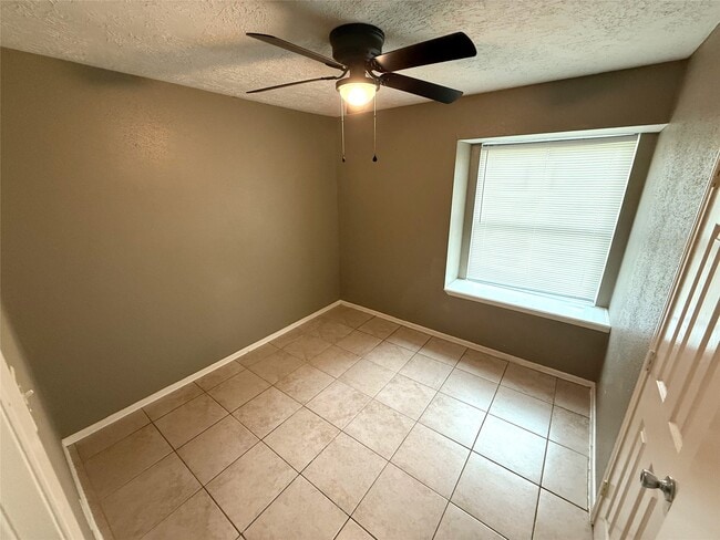 Building Photo - 2503 Ironclad Dr
