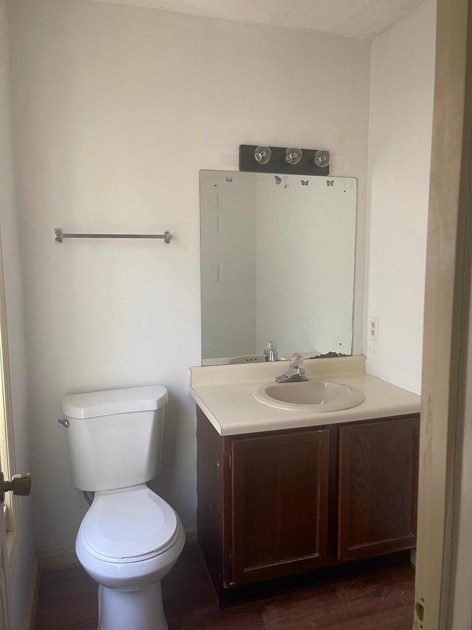 Building Photo - 121 Arcadia Ln