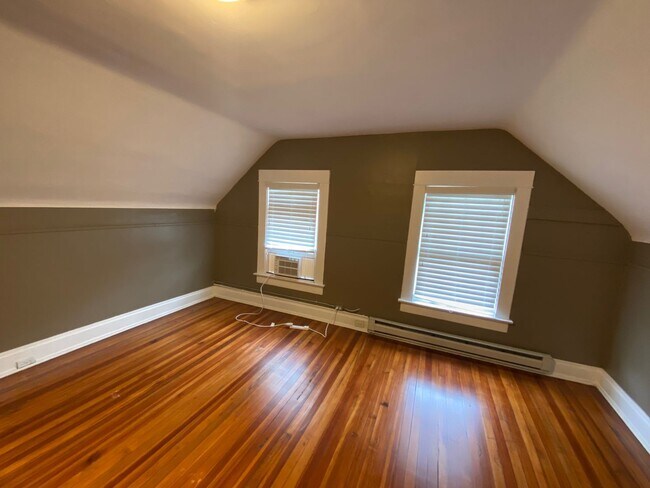 Building Photo - 55 W Patterson Ave