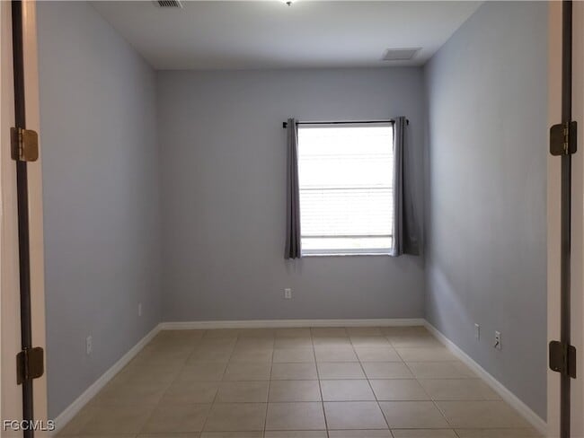 Building Photo - 9358 Palm Island Cir