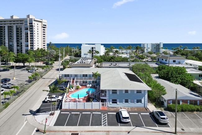 Building Photo - 4658 Bougainvilla Dr