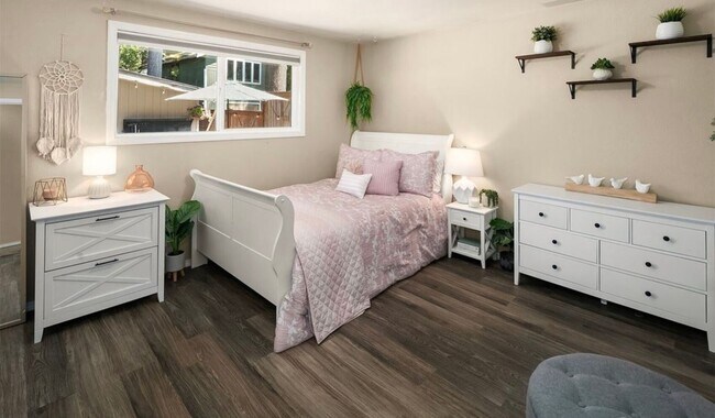 Building Photo - Updated 3-Bedroom Rambler with Large Yard in North Bend