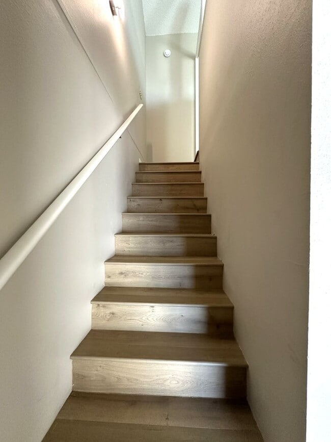 Building Photo - Tierra Verde WATERFRONT Annual Unfurn. 3BR 3BA 2 Car Tandem Garage Townhome w/SLIP