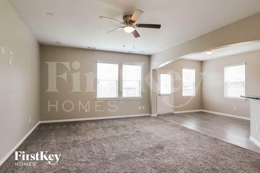 Building Photo - 5211 Clipper Hill Ct