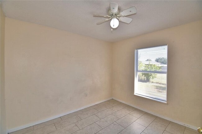 Building Photo - 1060 Dudley Dr