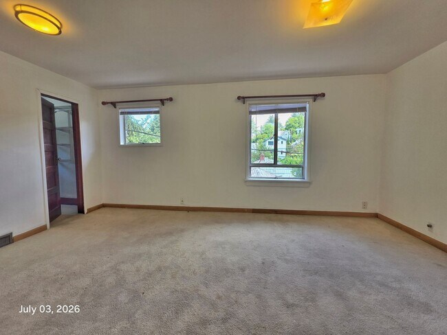 Building Photo - 5117 2nd Ave NW