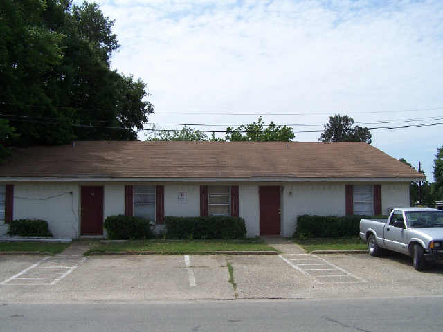 Primary Photo - 653 W Collin St