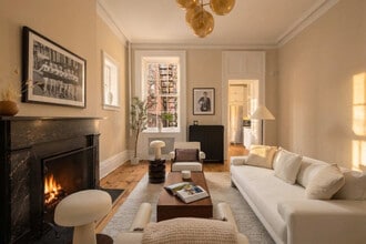 Building Photo - 3 E 9th St