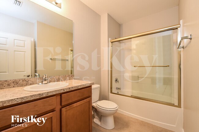 Building Photo - 2235 NW 6th Terrace