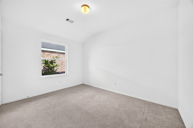 Building Photo - 16131 Sommerall Creek Ln