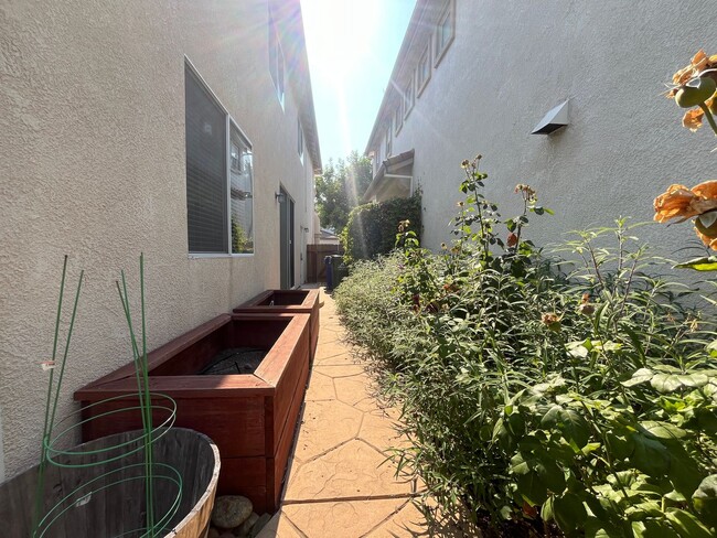 Building Photo - Spacious 4-Bedroom Home in Mira Mesa – Tam...