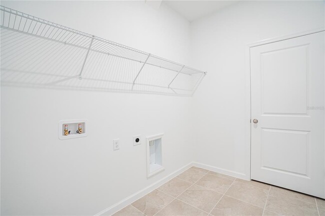 Building Photo - 9067 Coral Cpe St
