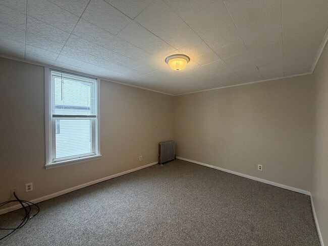 Building Photo - 27-29 Montgomery Ave