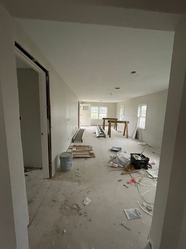 Building Photo - Newly Remodeled 3 Bedroom, 1 bath Home