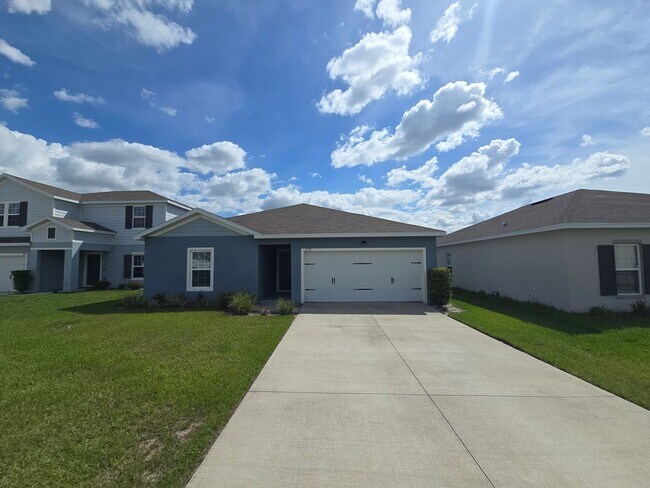 Building Photo - 3 bed 2 bath home