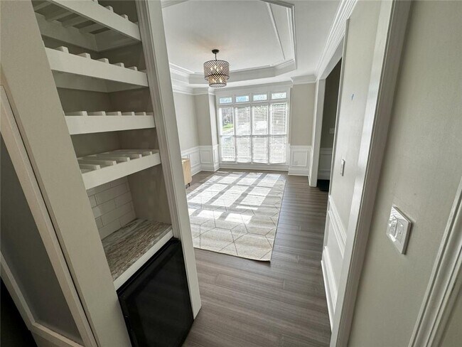Building Photo - 1025 Beacon Hill Crossing