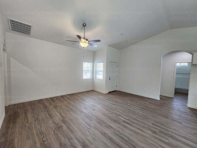 Building Photo - 8603 Grandy St