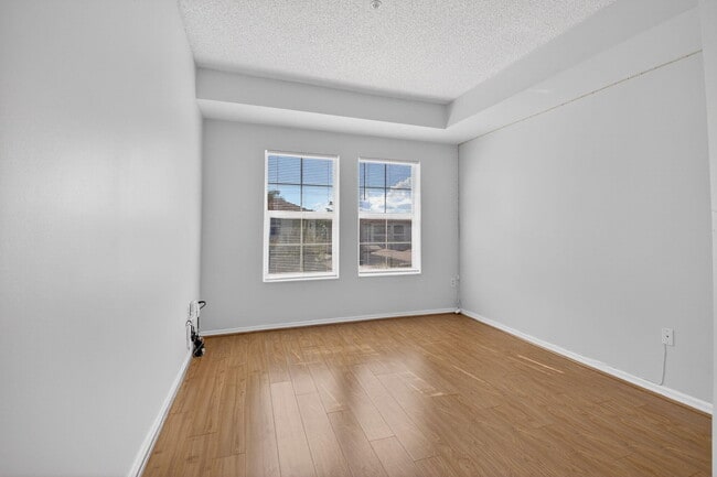 Building Photo - 3421 Tuscany Way