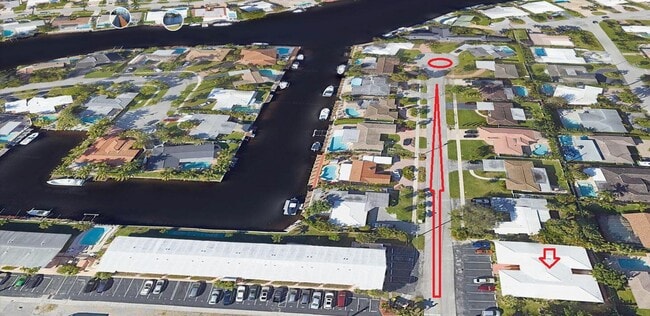 Building Photo - 1420 SE 4th Ave