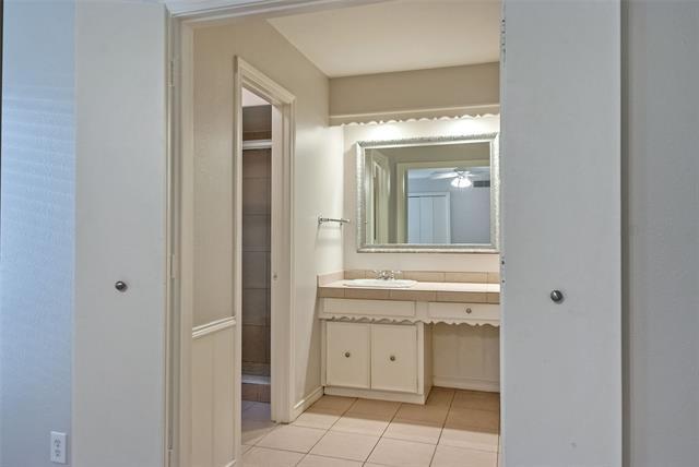 Building Photo - 10679 Sandpiper Ln