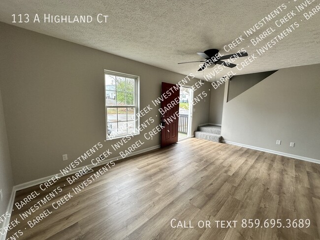 Building Photo - 2-Bed 1-Bath Townhome + Garage