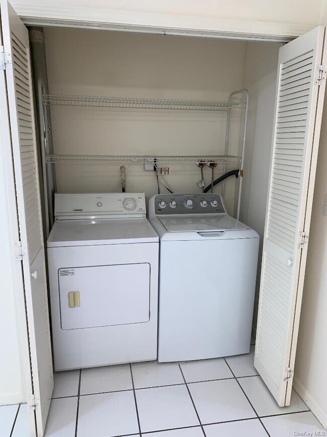 Building Photo - 106 Arlington Ct