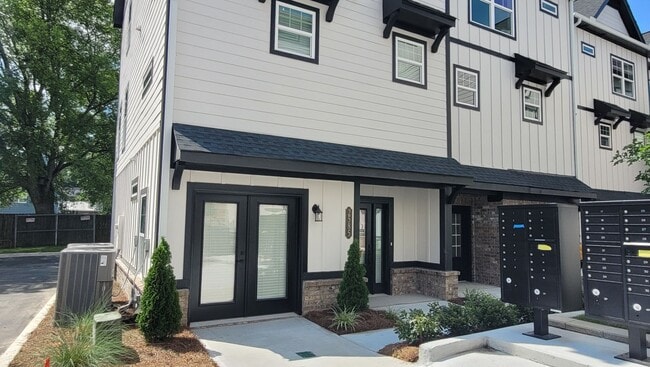 Building Photo - NEW BUILD DELUXE CONDO IN WEST MIDTOWN ATLANTA