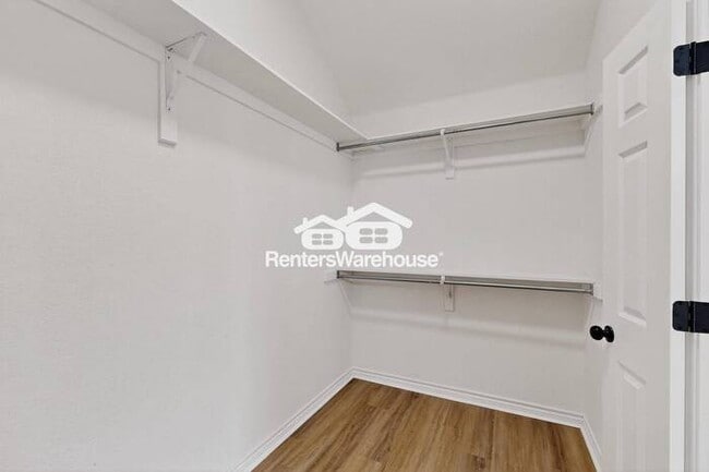 Building Photo - 801 Snapdragon Ln