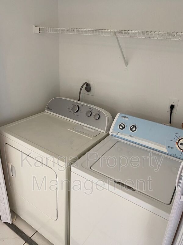 Building Photo - 11405 NW 35th St