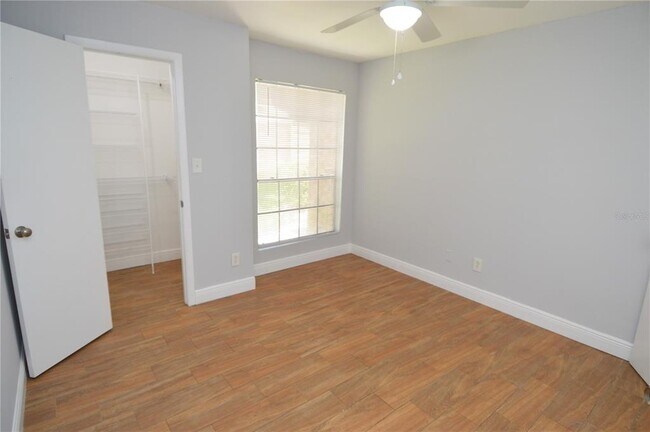 Building Photo - 8722 Mallard Reserve Dr
