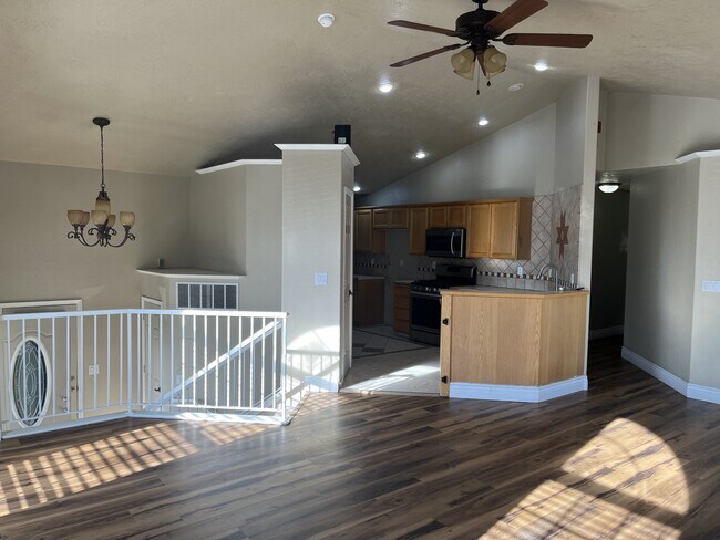 Building Photo - 8776 W Mediterranean Ct