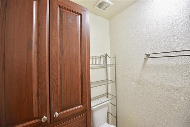 Building Photo - 113 Rhonda Dr