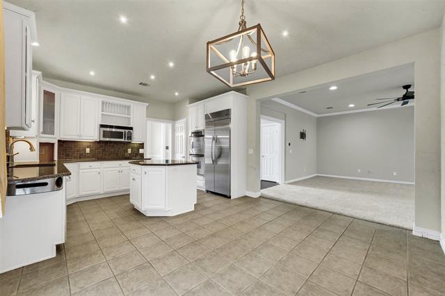 Building Photo - 2117 Argyle Dr