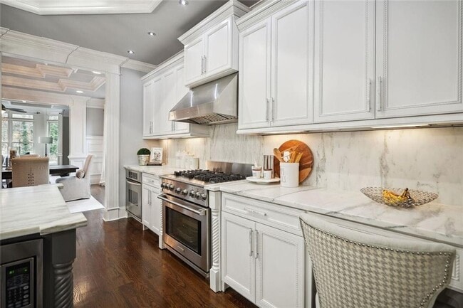 Building Photo - 1930 Northside Dr NW