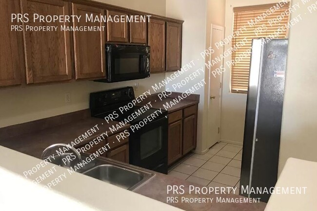 Building Photo - 46110 W Sheridan Rd