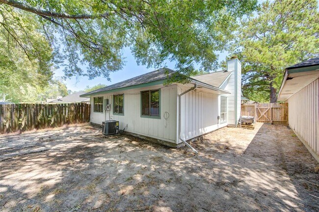 Building Photo - 23419 Summer Pine Dr