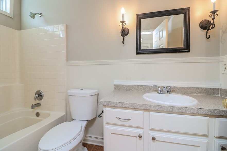 Building Photo - 186 Windcroft Ct NW