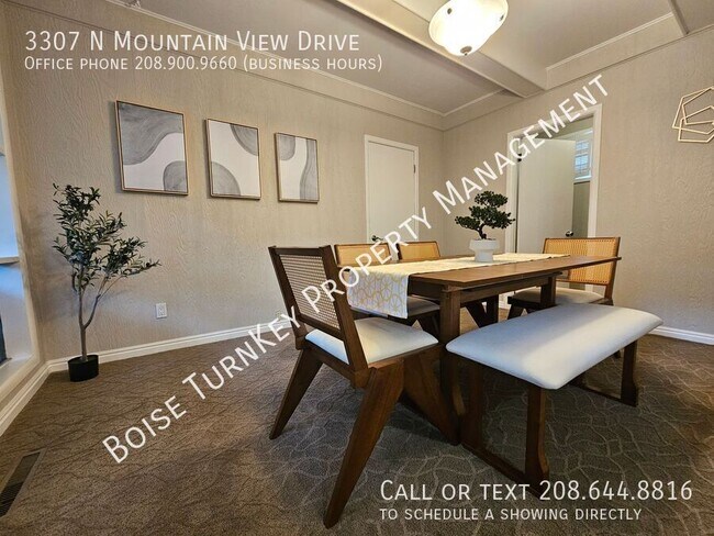 Building Photo - 3307 N Mountain View Dr