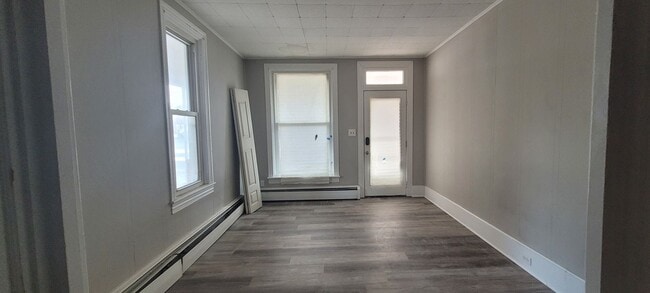 Building Photo - Elizabethtown 3 Bedroom 1.5 bathroom