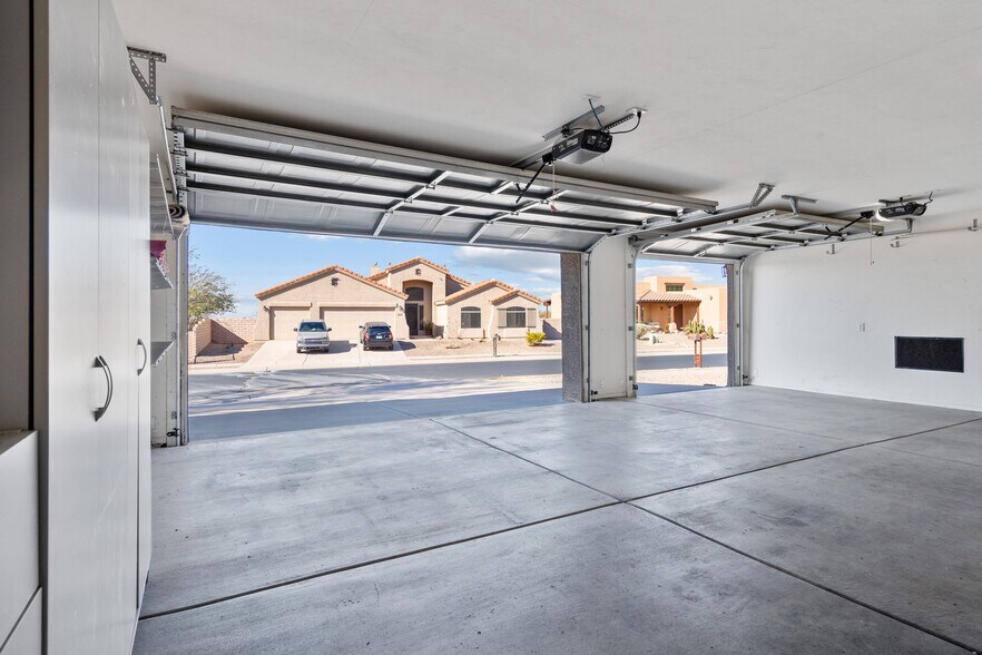 Building Photo - 10825 S Fairway Point Ct