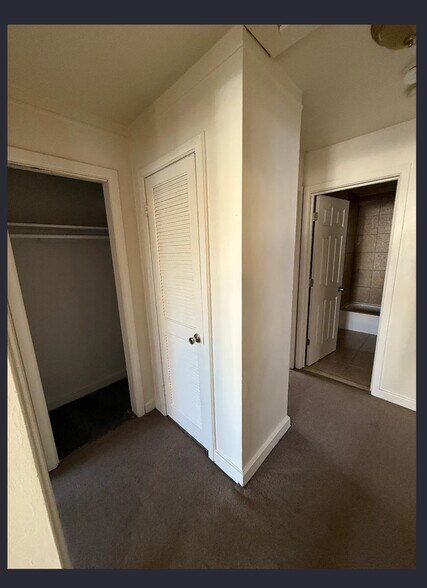 Hallway - 11260 Jackson Ave