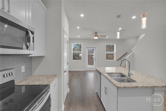 Building Photo - 124 Benelli Dr