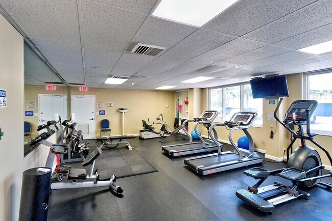 Building Photo - 111 N Pompano Beach Blvd