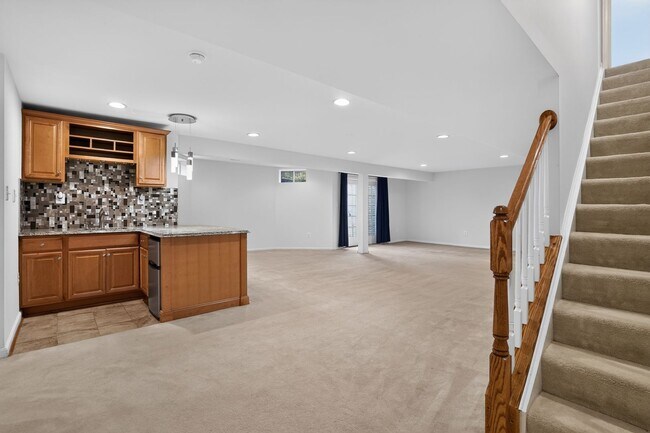 Building Photo - 44331 Apache Cir