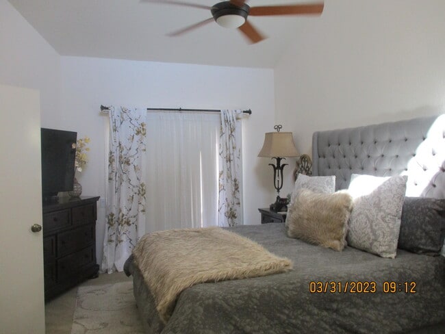 Building Photo - 73407 Foxtail Ln