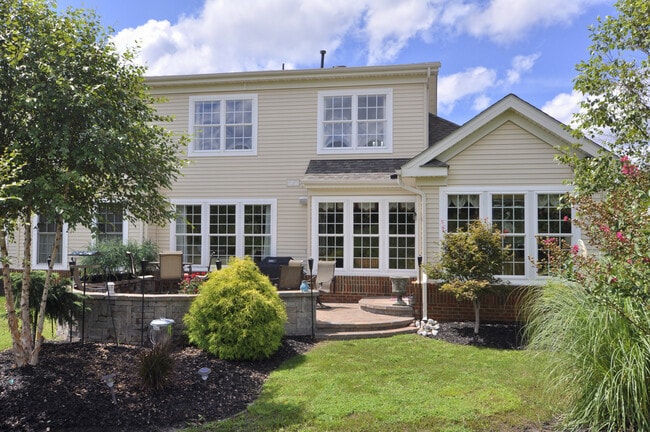 Building Photo - 6727 Evensong Ln