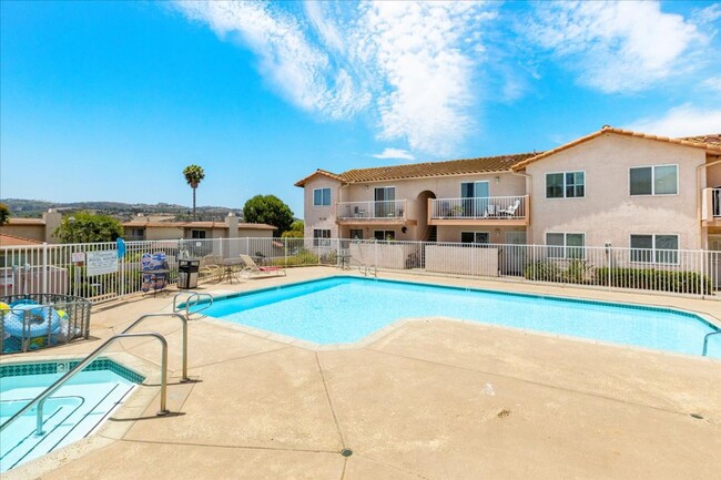 Building Photo - 2BR Bonsall Condo | Garage, Parking & Utilities Included